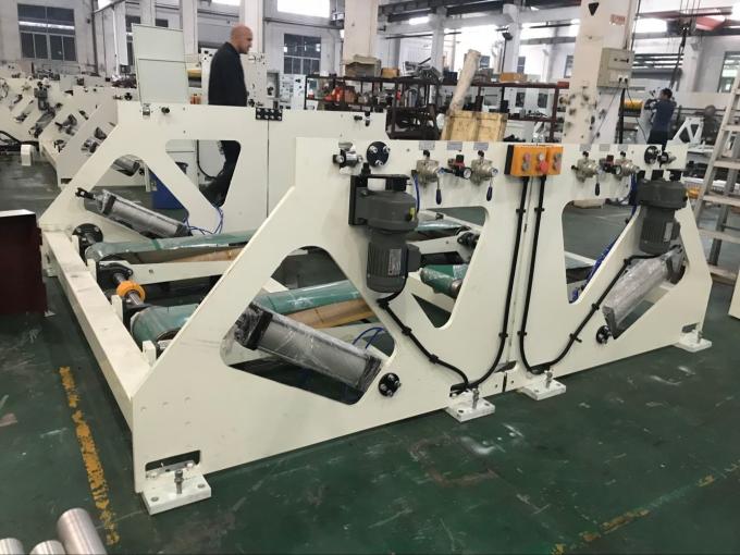 Máquina de papel higiênico