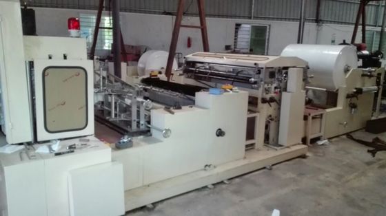 Oito folhas da dobra 1000 do vácuo/Min Automatic Napkin Making Machine