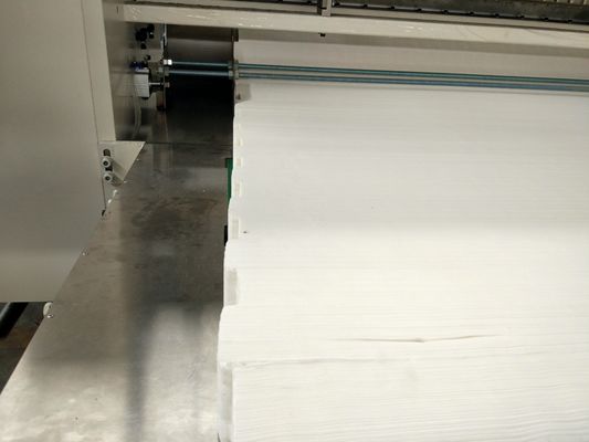 O CE 380V habilitado Interfold V dobrou a maquinaria do lenço de papel