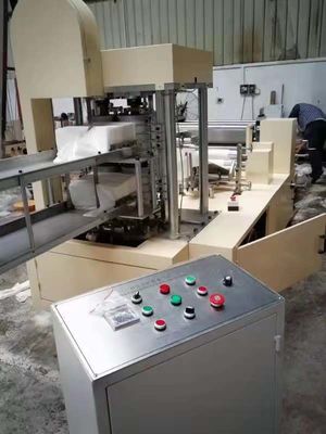 7.5KW 4 folhas da dobra 1000/Min Automatic Napkin Making Machine
