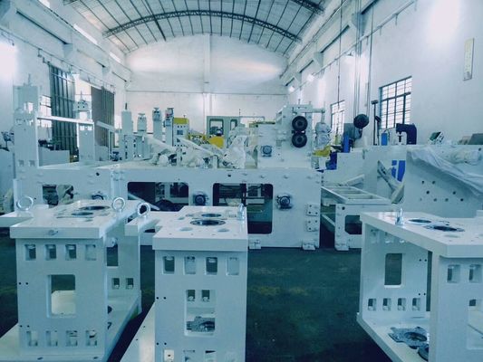 Folhas de gravação da unidade 3000/máquina mínima da dobradura do guardanapo de 380V 50HZ